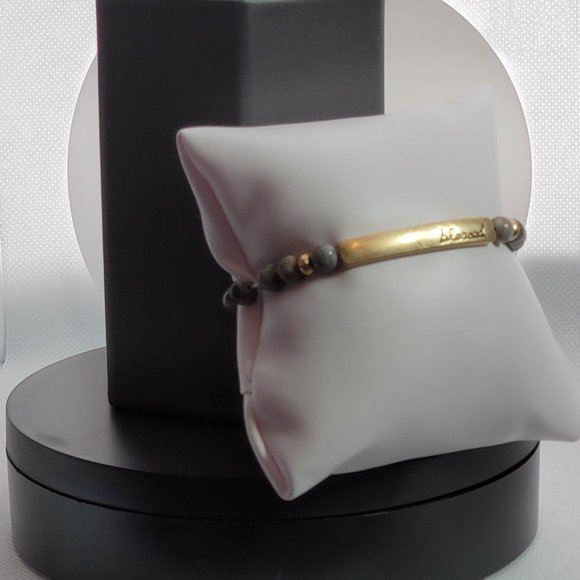 GRAY NATURAL STONE BEADS STRETCH BRACELET - Picture 3 of 8